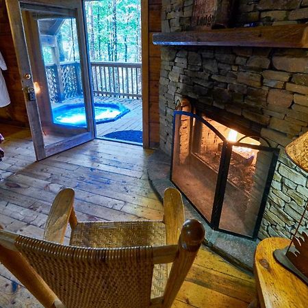 A Cabin In The Woods Villa Pigeon Forge Bagian luar foto