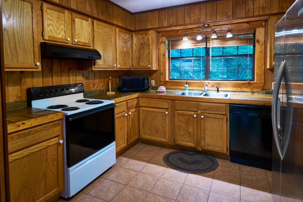 A Cabin In The Woods Pigeon Forge Bagian luar foto