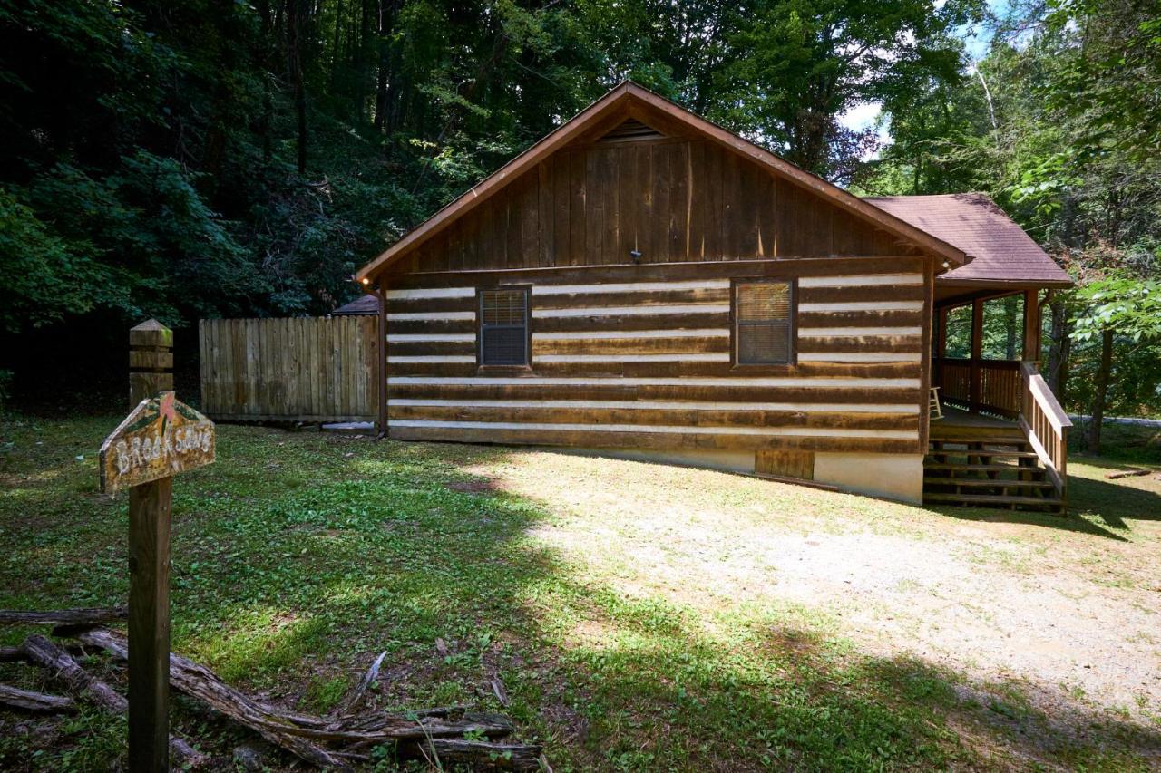 A Cabin In The Woods Villa Pigeon Forge Bagian luar foto