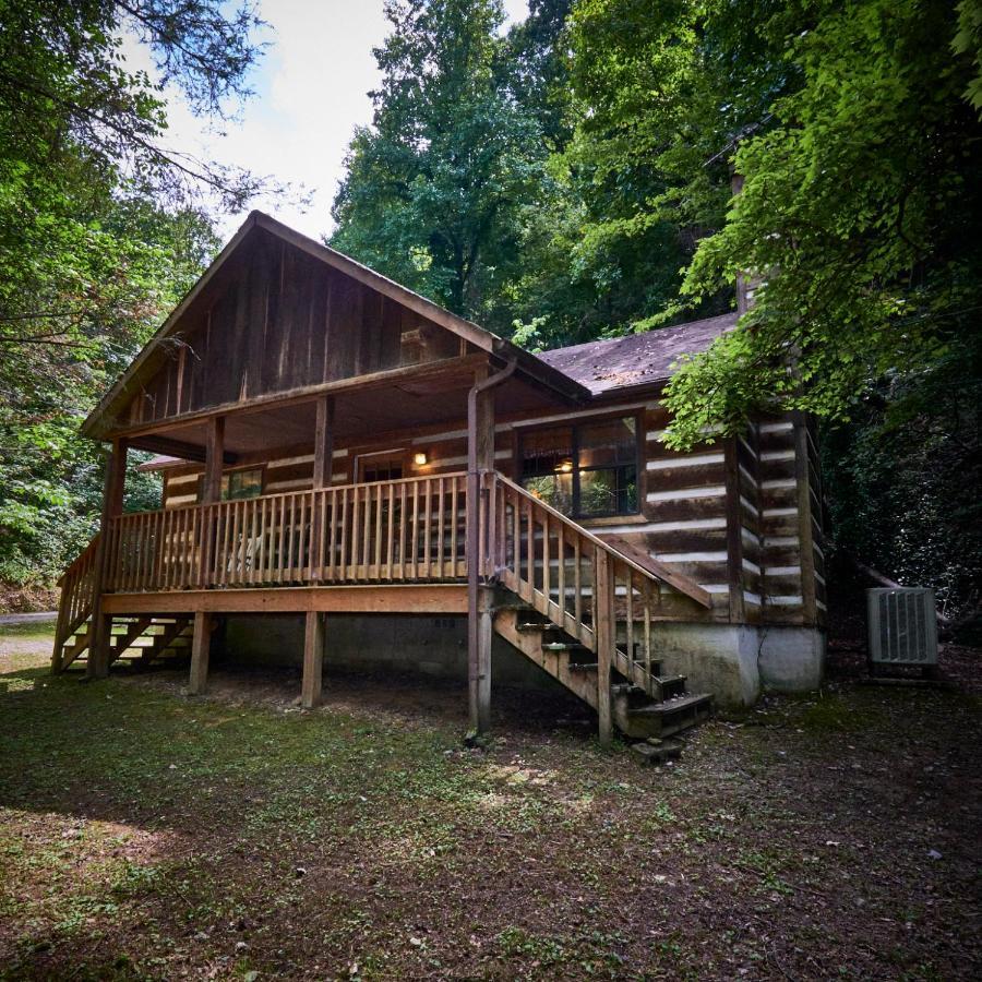 A Cabin In The Woods Villa Pigeon Forge Bagian luar foto