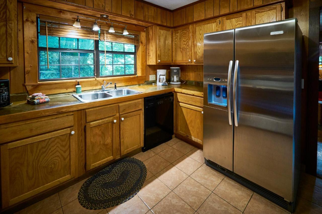 A Cabin In The Woods Pigeon Forge Bagian luar foto