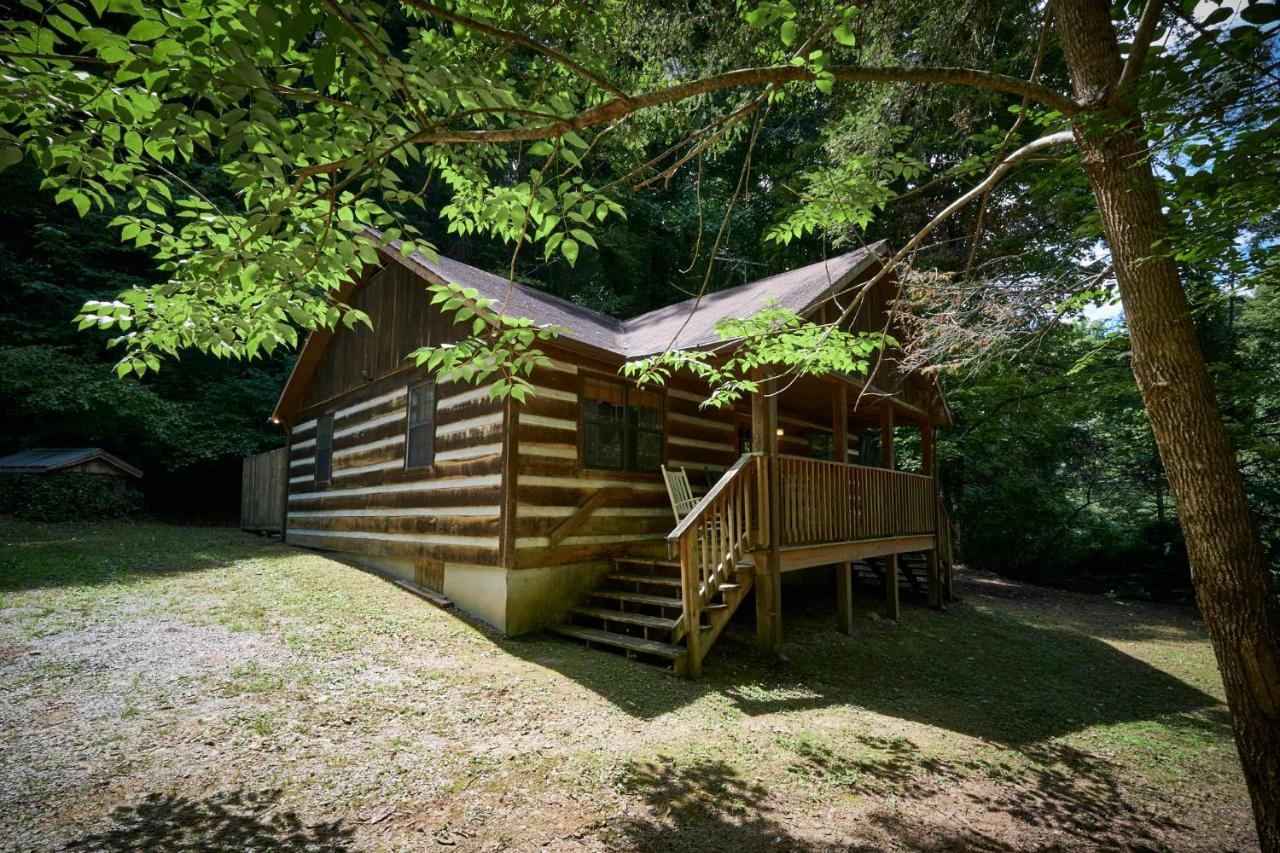 A Cabin In The Woods Pigeon Forge Bagian luar foto
