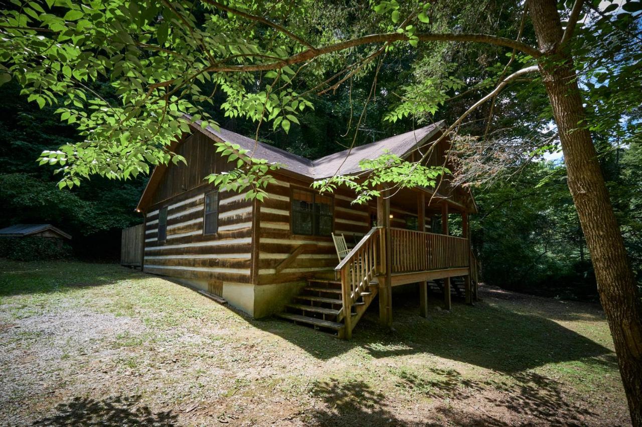 A Cabin In The Woods Villa Pigeon Forge Bagian luar foto