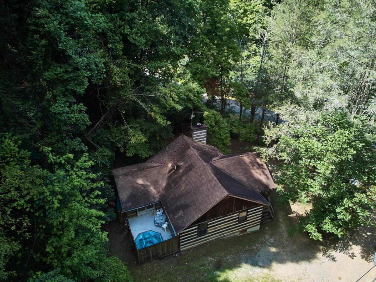 A Cabin In The Woods Villa Pigeon Forge Bagian luar foto