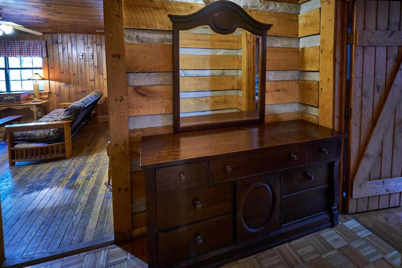 A Cabin In The Woods Pigeon Forge Bagian luar foto