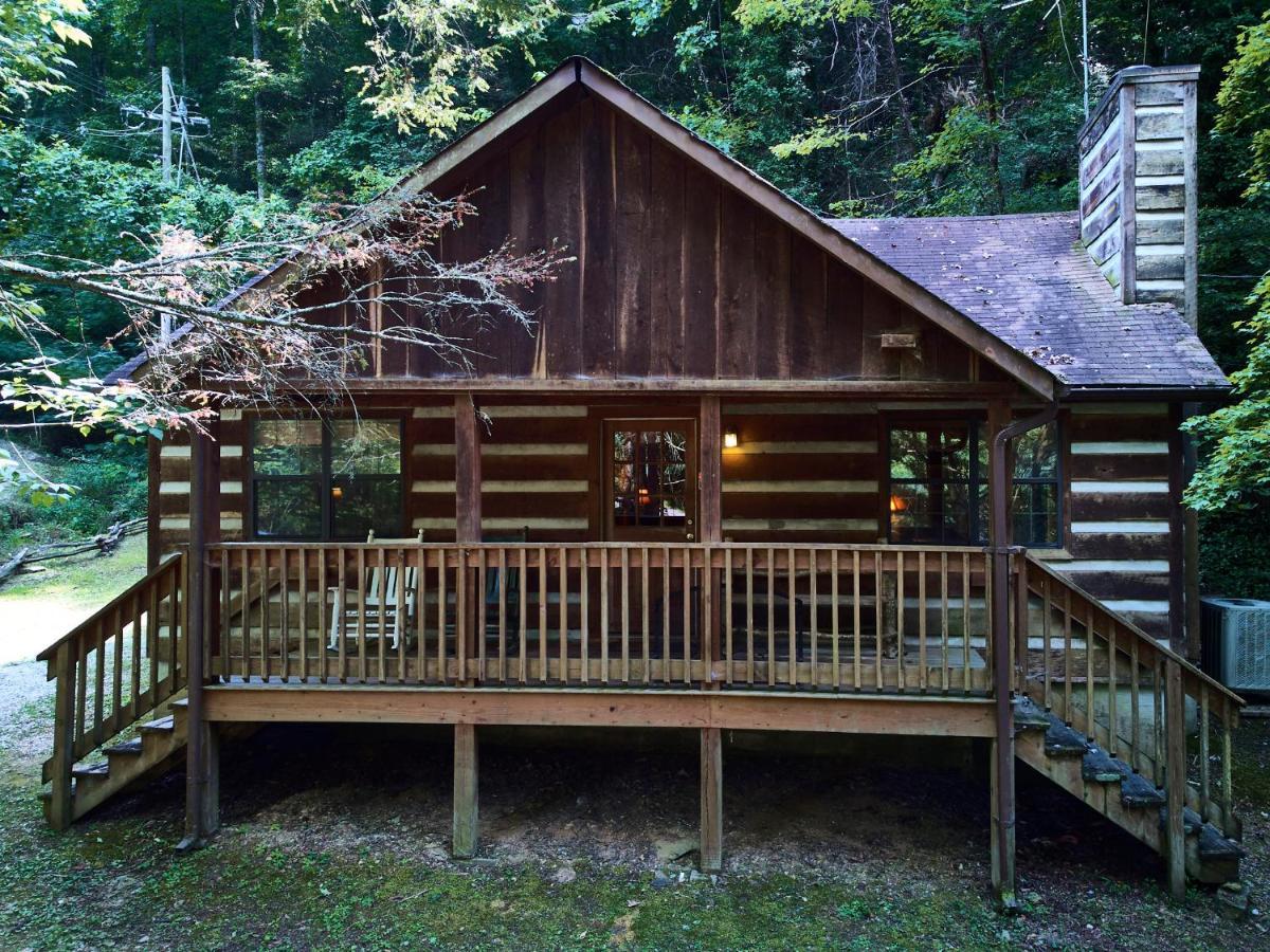 A Cabin In The Woods Villa Pigeon Forge Bagian luar foto