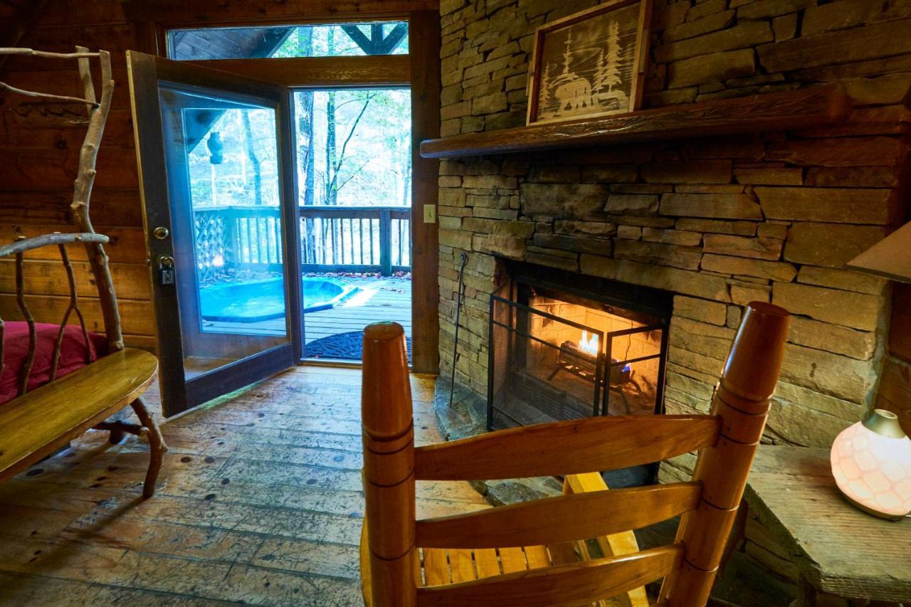 A Cabin In The Woods Villa Pigeon Forge Bagian luar foto