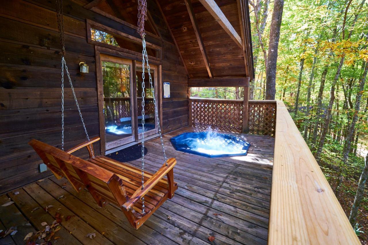 A Cabin In The Woods Pigeon Forge Bagian luar foto