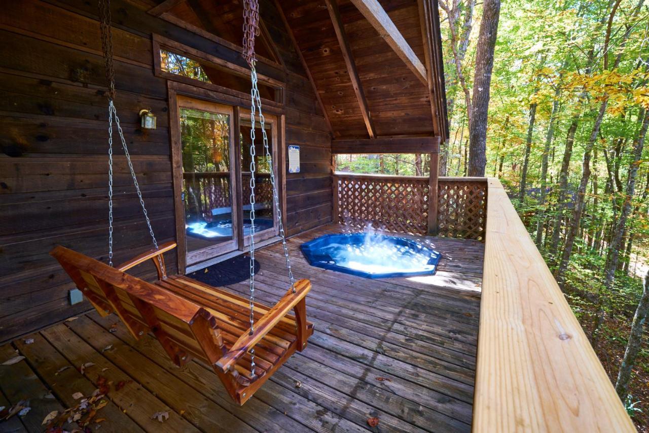 A Cabin In The Woods Villa Pigeon Forge Bagian luar foto