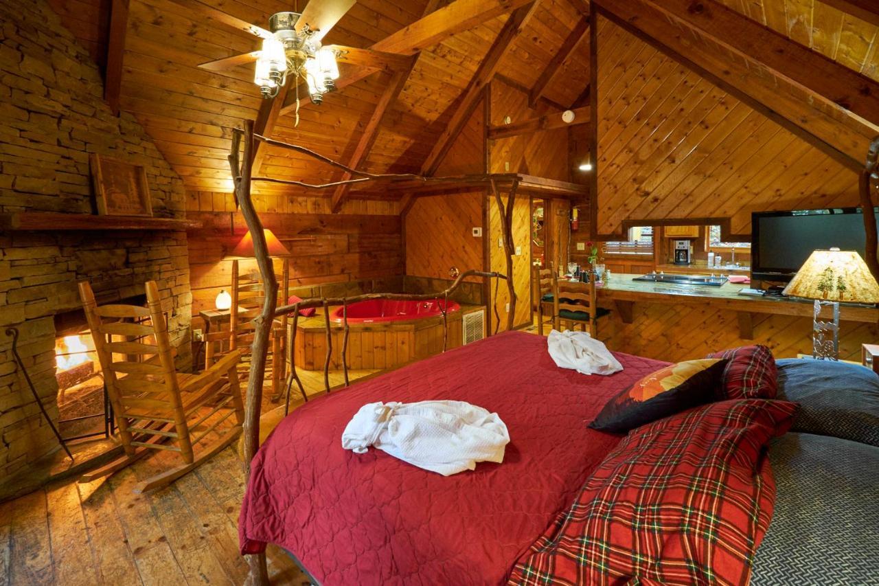 A Cabin In The Woods Pigeon Forge Bagian luar foto